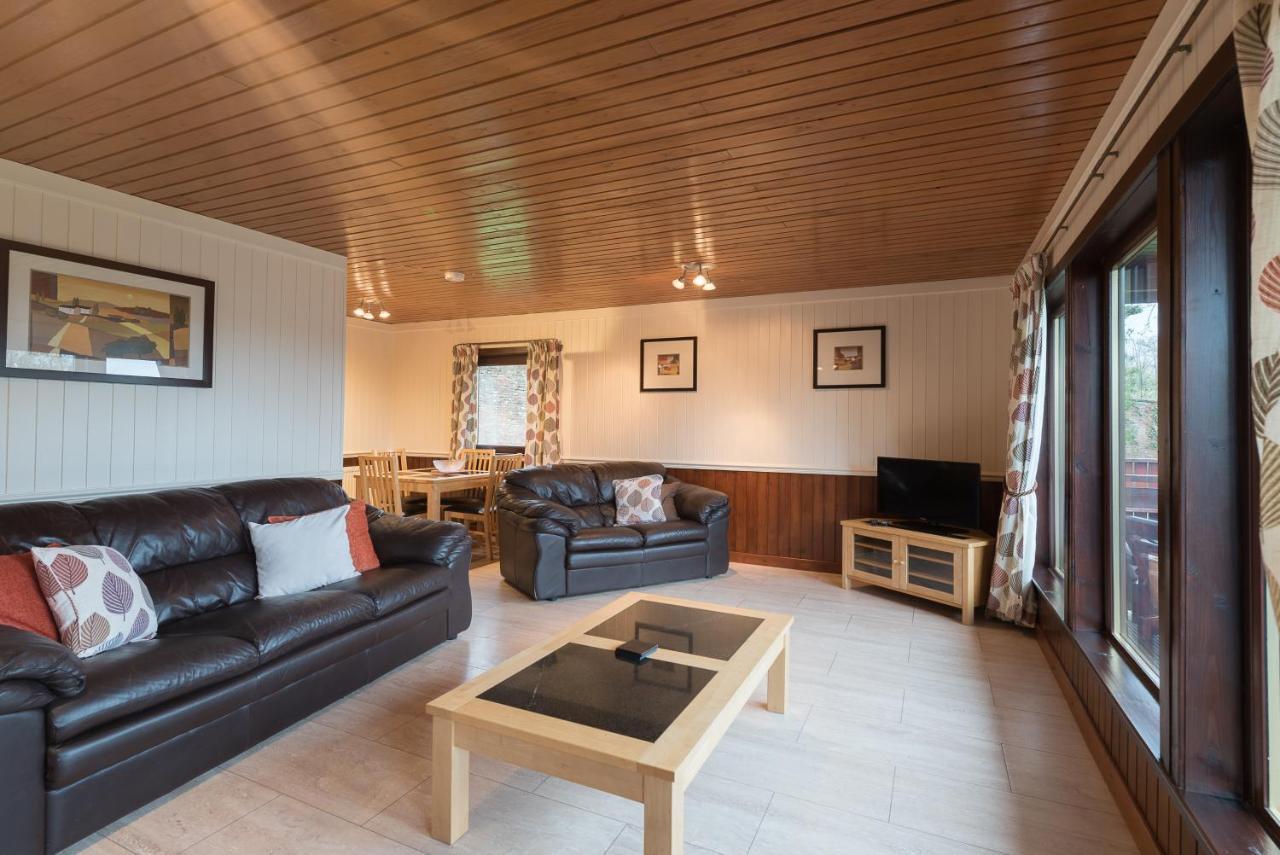 Minnigaff Conifer Lodge 25 With Hot Tub Newton Stewart المظهر الخارجي الصورة